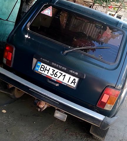 Зеленый ВАЗ 21213 Niva, объемом двигателя 1.6 л и пробегом 190 тыс. км за 2400 $, фото 7 на Automoto.ua