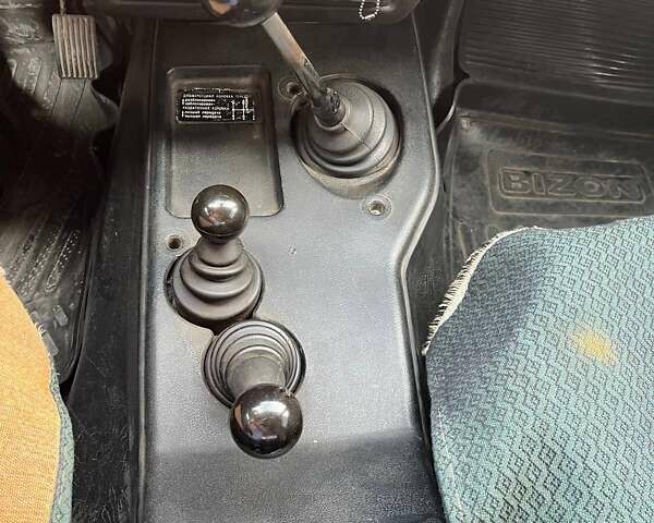 Зеленый ВАЗ 21213 Niva, объемом двигателя 1.7 л и пробегом 149 тыс. км за 3950 $, фото 11 на Automoto.ua