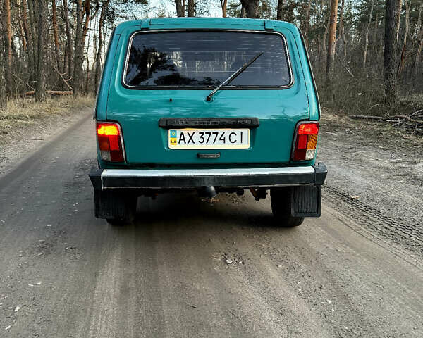 Зелений ВАЗ 21213 Niva, об'ємом двигуна 1.6 л та пробігом 100 тис. км за 2300 $, фото 2 на Automoto.ua