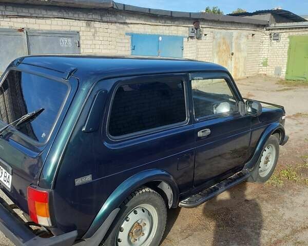 Зеленый ВАЗ 21213 Niva, объемом двигателя 1.69 л и пробегом 108 тыс. км за 2100 $, фото 3 на Automoto.ua