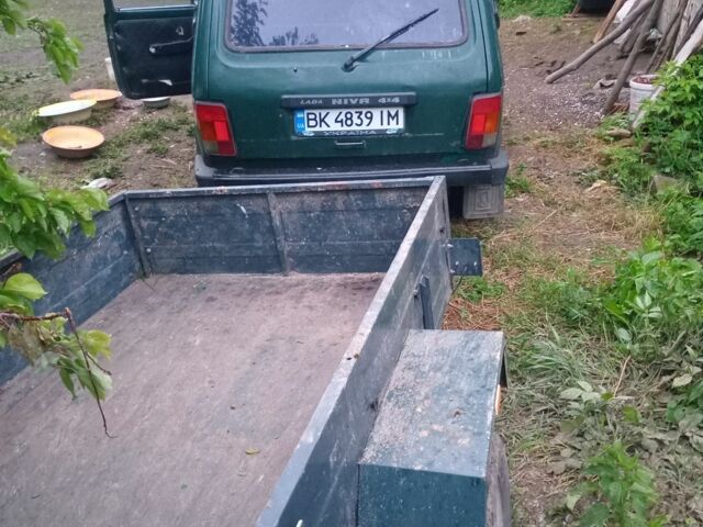 Зелений ВАЗ 21213 Niva, об'ємом двигуна 1.7 л та пробігом 2 тис. км за 1750 $, фото 4 на Automoto.ua