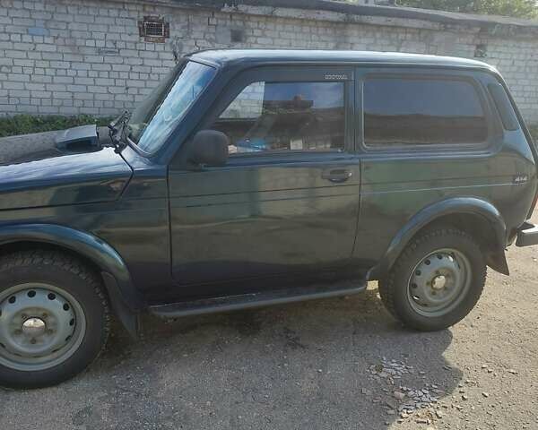 Зеленый ВАЗ 21213 Niva, объемом двигателя 1.69 л и пробегом 108 тыс. км за 2100 $, фото 1 на Automoto.ua
