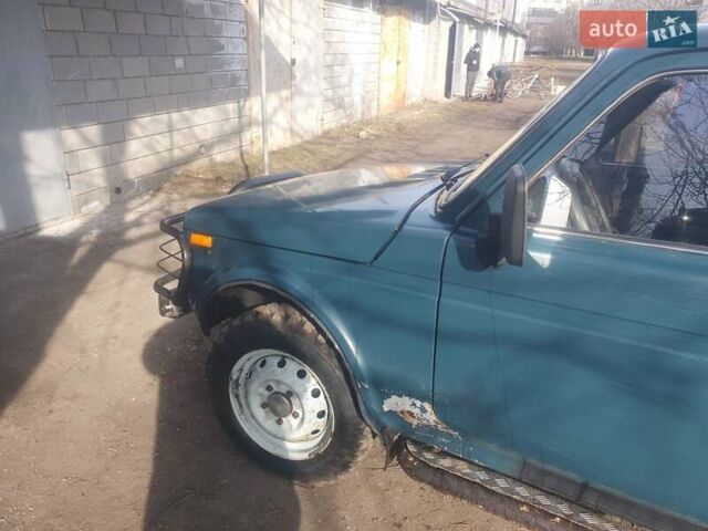 Зеленый ВАЗ 21213 Niva, объемом двигателя 1.9 л и пробегом 150 тыс. км за 2900 $, фото 2 на Automoto.ua