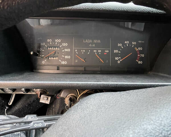 Зелений ВАЗ 21213 Niva, об'ємом двигуна 1.69 л та пробігом 116 тис. км за 1300 $, фото 11 на Automoto.ua