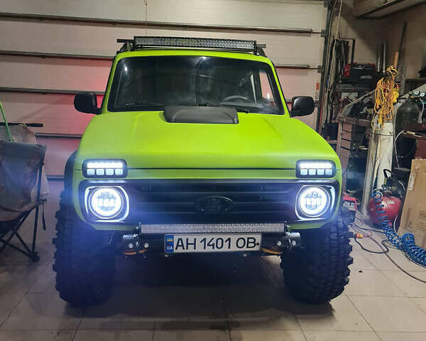 Зелений ВАЗ 21213 Niva, об'ємом двигуна 1.69 л та пробігом 3 тис. км за 5900 $, фото 7 на Automoto.ua