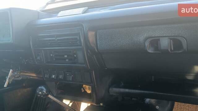 Зеленый ВАЗ 21213 Niva, объемом двигателя 1.7 л и пробегом 150 тыс. км за 2900 $, фото 32 на Automoto.ua