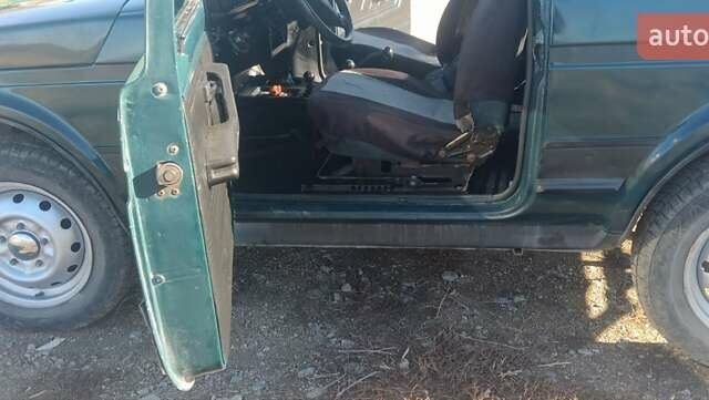 Зеленый ВАЗ 21213 Niva, объемом двигателя 1.7 л и пробегом 150 тыс. км за 2900 $, фото 6 на Automoto.ua