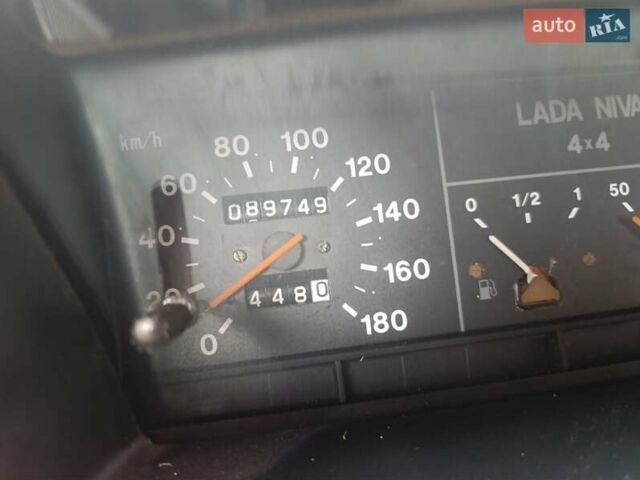 Зелений ВАЗ 21213 Niva, об'ємом двигуна 1.69 л та пробігом 90 тис. км за 3400 $, фото 1 на Automoto.ua