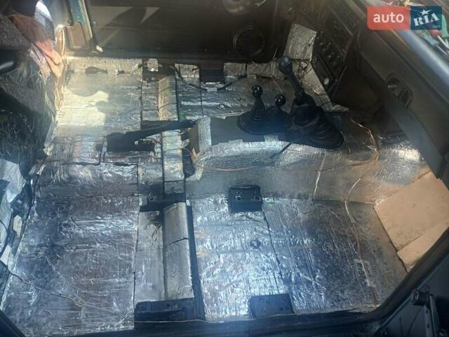 Зеленый ВАЗ 21213 Niva, объемом двигателя 1.7 л и пробегом 152 тыс. км за 3500 $, фото 4 на Automoto.ua