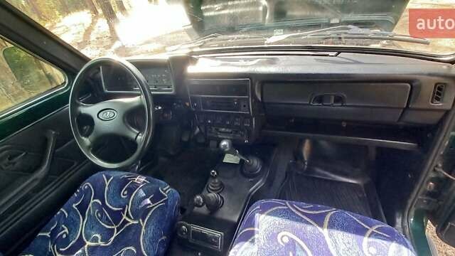 Зеленый ВАЗ 21213 Niva, объемом двигателя 1.98 л и пробегом 117 тыс. км за 4000 $, фото 1 на Automoto.ua
