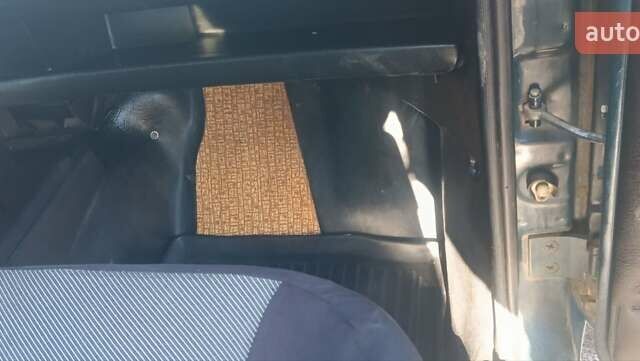 Зеленый ВАЗ 21213 Niva, объемом двигателя 1.7 л и пробегом 150 тыс. км за 2900 $, фото 5 на Automoto.ua