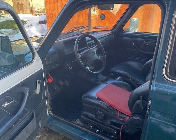 Зеленый ВАЗ 21213 Niva, объемом двигателя 1.69 л и пробегом 140 тыс. км за 2400 $, фото 8 на Automoto.ua