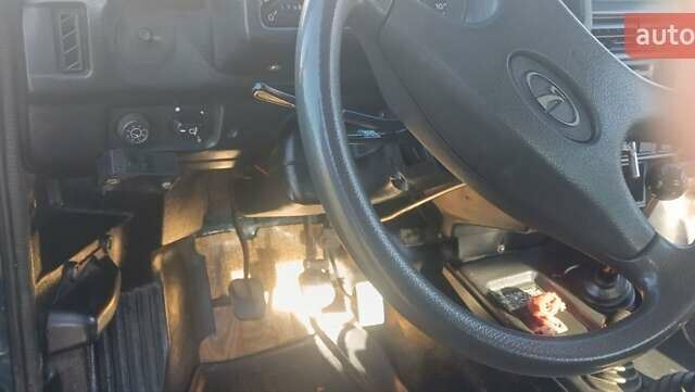 Зеленый ВАЗ 21213 Niva, объемом двигателя 1.7 л и пробегом 150 тыс. км за 2900 $, фото 3 на Automoto.ua