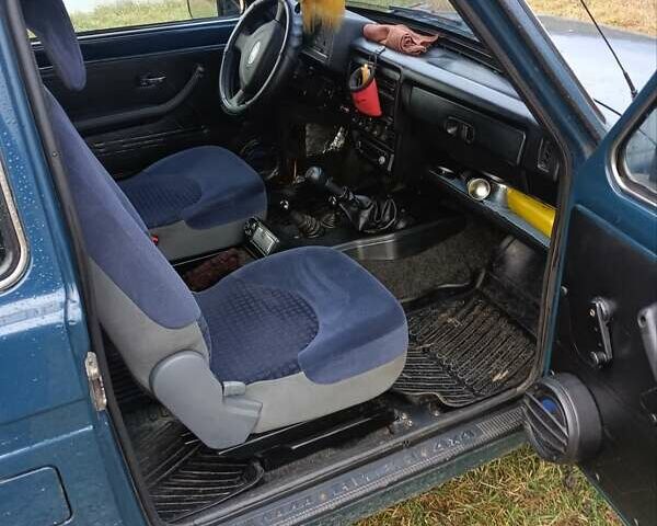 Зеленый ВАЗ 21213 Niva, объемом двигателя 1.7 л и пробегом 152 тыс. км за 3500 $, фото 6 на Automoto.ua