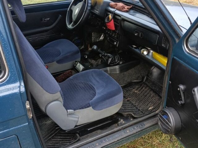 Зеленый ВАЗ 21213 Niva, объемом двигателя 1.7 л и пробегом 152 тыс. км за 3500 $, фото 4 на Automoto.ua