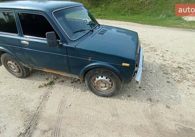 Зеленый ВАЗ 21213 Niva, объемом двигателя 1.7 л и пробегом 186 тыс. км за 1700 $, фото 7 на Automoto.ua