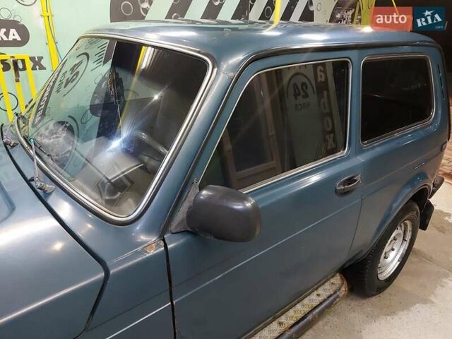 Зелений ВАЗ 21213 Niva, об'ємом двигуна 1.7 л та пробігом 271 тис. км за 3300 $, фото 3 на Automoto.ua