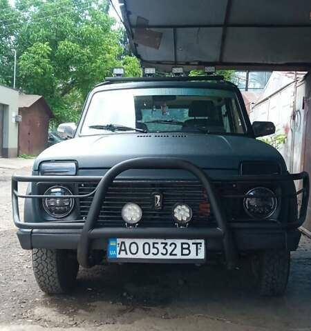 Зеленый ВАЗ 21213 Niva, объемом двигателя 1.7 л и пробегом 86 тыс. км за 4100 $, фото 5 на Automoto.ua