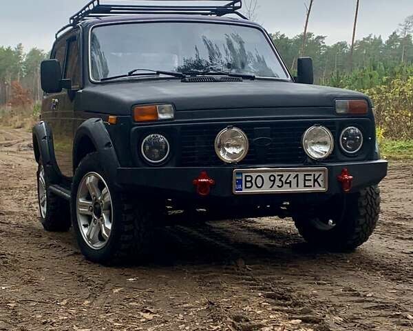 Зелений ВАЗ 21213 Niva, об'ємом двигуна 1.7 л та пробігом 180 тис. км за 3650 $, фото 1 на Automoto.ua