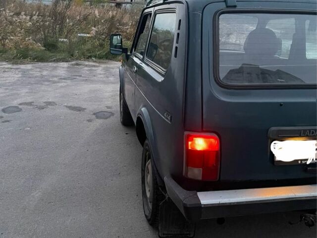 Зеленый ВАЗ 21213 Niva, объемом двигателя 1.7 л и пробегом 130 тыс. км за 2700 $, фото 4 на Automoto.ua