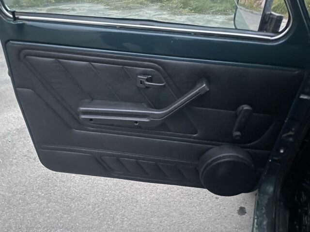 Зеленый ВАЗ 21213 Niva, объемом двигателя 1.7 л и пробегом 130 тыс. км за 2700 $, фото 6 на Automoto.ua