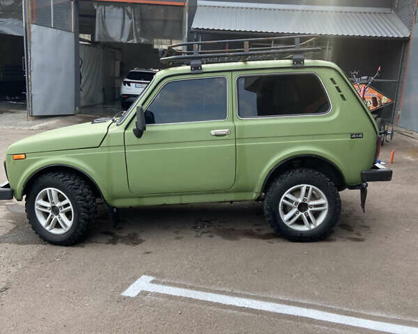 Зеленый ВАЗ 21213 Niva, объемом двигателя 1.69 л и пробегом 150 тыс. км за 2800 $, фото 3 на Automoto.ua
