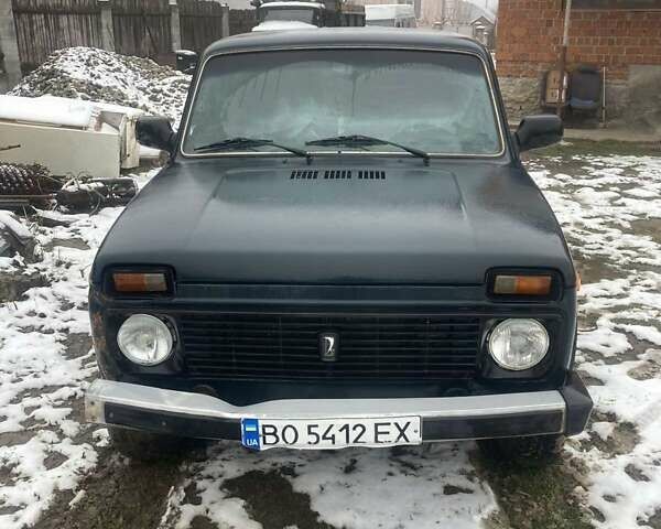 Зеленый ВАЗ 21213 Niva, объемом двигателя 1.69 л и пробегом 125 тыс. км за 2200 $, фото 2 на Automoto.ua