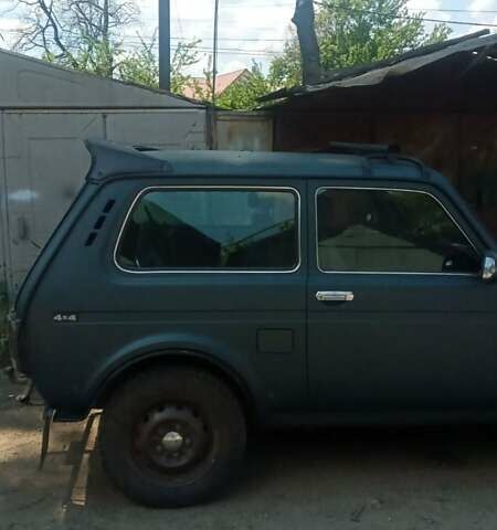 Зеленый ВАЗ 21213 Niva, объемом двигателя 1.7 л и пробегом 86 тыс. км за 4100 $, фото 8 на Automoto.ua