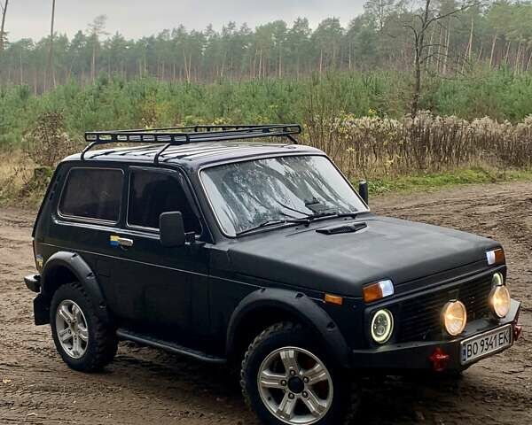 Зелений ВАЗ 21213 Niva, об'ємом двигуна 1.7 л та пробігом 180 тис. км за 3650 $, фото 7 на Automoto.ua