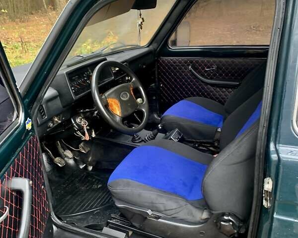 Зелений ВАЗ 21213 Niva, об'ємом двигуна 1.7 л та пробігом 180 тис. км за 3650 $, фото 9 на Automoto.ua