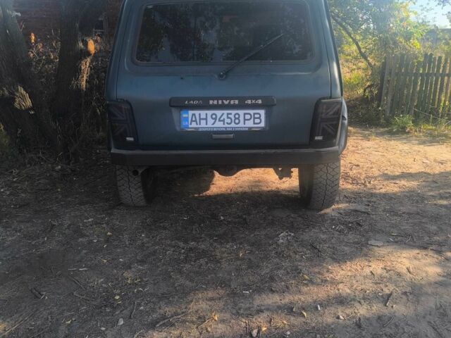 Зелений ВАЗ 21213 Niva, об'ємом двигуна 1.7 л та пробігом 3 тис. км за 2913 $, фото 1 на Automoto.ua