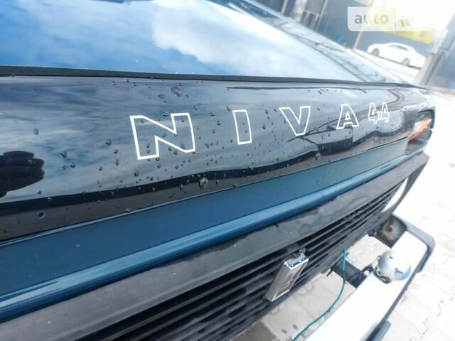 Зеленый ВАЗ 21213 Niva, объемом двигателя 1.7 л и пробегом 124 тыс. км за 3350 $, фото 12 на Automoto.ua