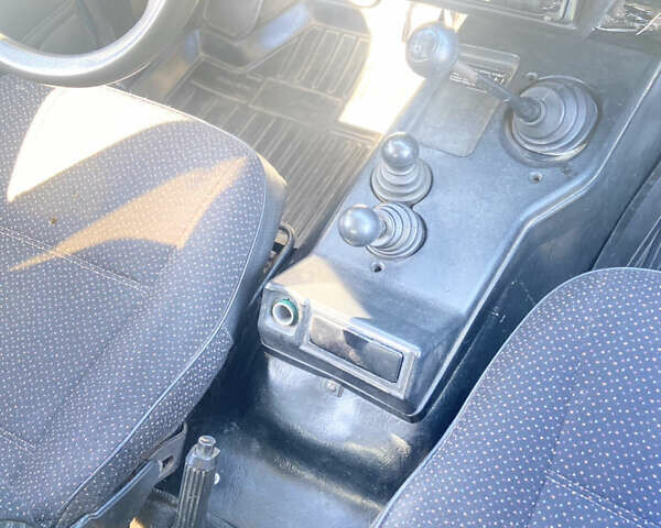 Зелений ВАЗ 21213 Niva, об'ємом двигуна 1.7 л та пробігом 158 тис. км за 3000 $, фото 18 на Automoto.ua