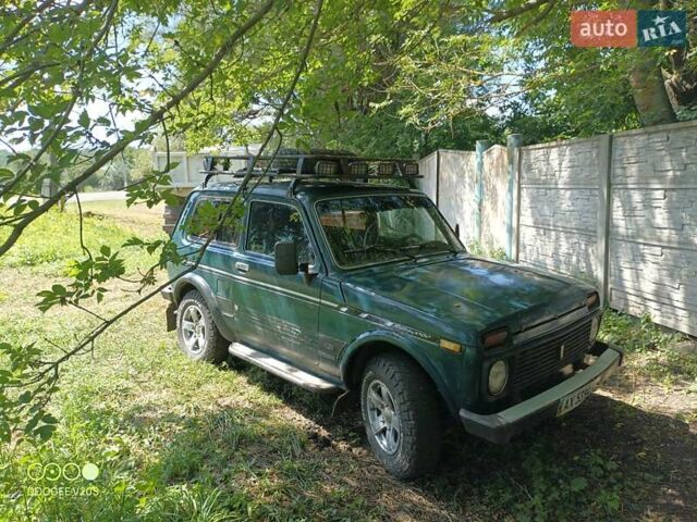 Зеленый ВАЗ 21213 Niva, объемом двигателя 1.69 л и пробегом 274 тыс. км за 2399 $, фото 5 на Automoto.ua