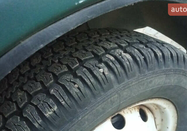 Зеленый ВАЗ 21213 Niva, объемом двигателя 1.7 л и пробегом 150 тыс. км за 3700 $, фото 11 на Automoto.ua