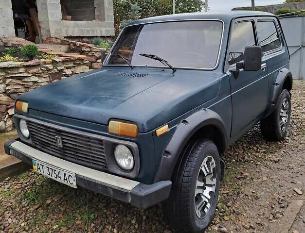 Зеленый ВАЗ 21213 Niva, объемом двигателя 1.7 л и пробегом 231 тыс. км за 3500 $, фото 2 на Automoto.ua