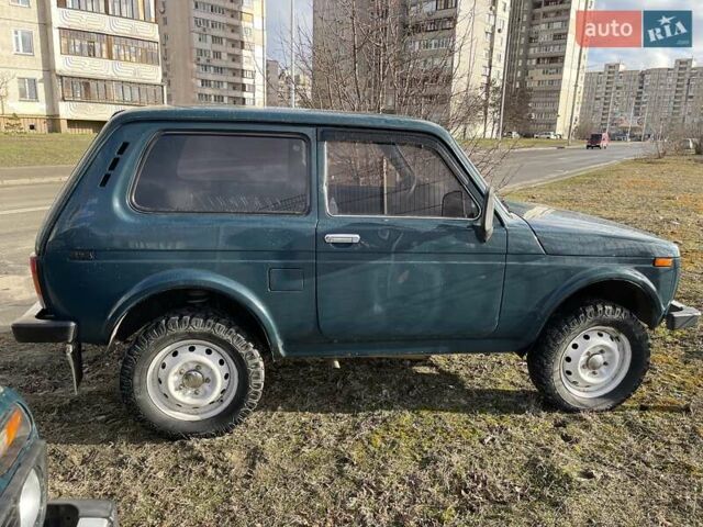 Зеленый ВАЗ 21213 Niva, объемом двигателя 1.7 л и пробегом 200 тыс. км за 4500 $, фото 1 на Automoto.ua