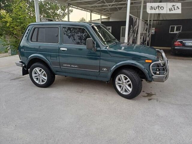 Зеленый ВАЗ 21213 Niva, объемом двигателя 1.7 л и пробегом 112 тыс. км за 3700 $, фото 3 на Automoto.ua