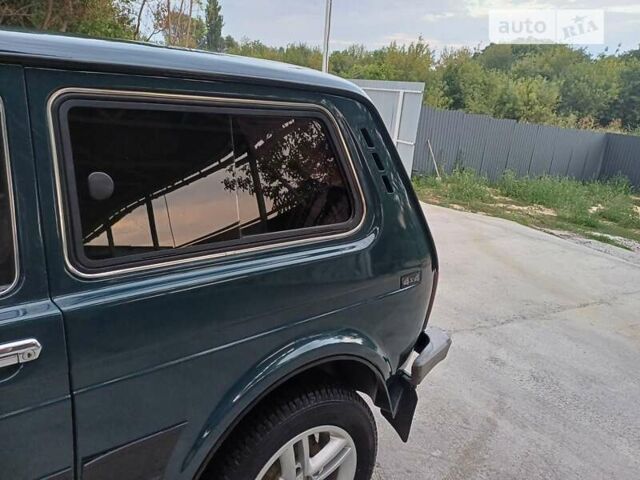 Зеленый ВАЗ 21213 Niva, объемом двигателя 1.7 л и пробегом 112 тыс. км за 3700 $, фото 9 на Automoto.ua