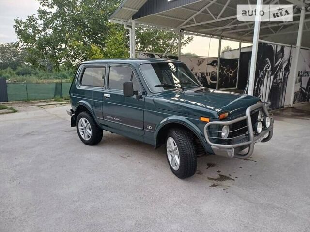 Зеленый ВАЗ 21213 Niva, объемом двигателя 1.7 л и пробегом 112 тыс. км за 3700 $, фото 2 на Automoto.ua