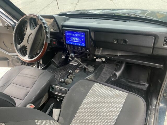 Зеленый ВАЗ 21213 Niva, объемом двигателя 1.7 л и пробегом 200 тыс. км за 4000 $, фото 3 на Automoto.ua