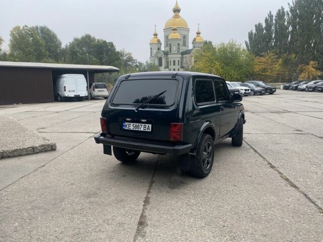 Зеленый ВАЗ 21213 Niva, объемом двигателя 1.7 л и пробегом 200 тыс. км за 4000 $, фото 11 на Automoto.ua