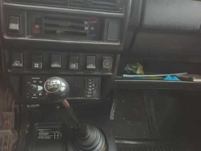 Зеленый ВАЗ 21213 Niva, объемом двигателя 1.7 л и пробегом 141 тыс. км за 2800 $, фото 8 на Automoto.ua