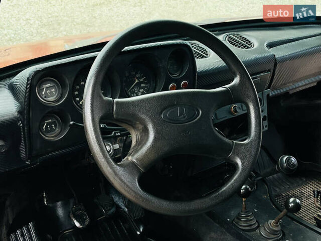 Оранжевый ВАЗ 21213 Niva, объемом двигателя 1.6 л и пробегом 250 тыс. км за 1800 $, фото 8 на Automoto.ua