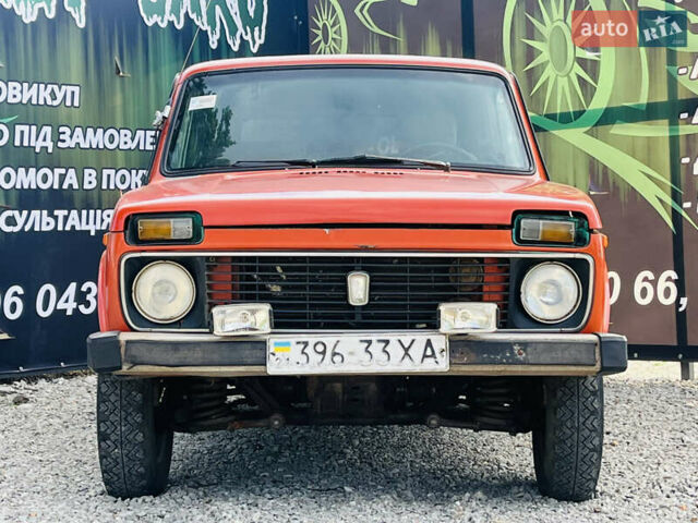 Оранжевый ВАЗ 21213 Niva, объемом двигателя 1.6 л и пробегом 250 тыс. км за 1800 $, фото 3 на Automoto.ua