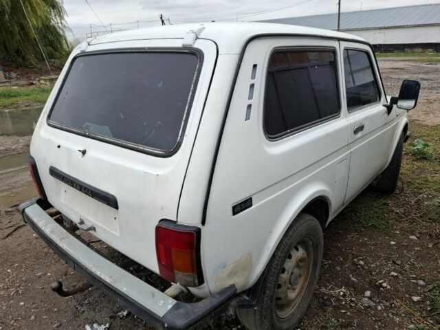 ВАЗ 21214 2007 в Каменце-Подольском на Automoto.ua Белый ВАЗ 21214, объемом двигателя 0 л и пробегом 300 тыс. км за 2141 $, фото 4 на Automoto.ua