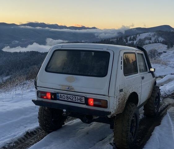 Білий ВАЗ 21214, об'ємом двигуна 1.6 л та пробігом 400 тис. км за 2600 $, фото 3 на Automoto.ua