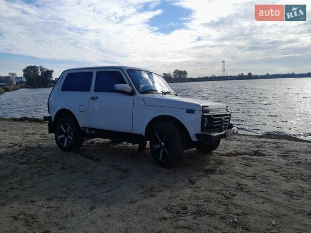 ВАЗ 21214 2003 у Березань на Automoto.ua Білий ВАЗ 21214, об'ємом двигуна 1.7 л та пробігом 55 тис. км за 2600 $, фото 5 на Automoto.ua