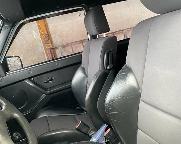 Белый ВАЗ 21214, объемом двигателя 1.7 л и пробегом 87 тыс. км за 6400 $, фото 8 на Automoto.ua