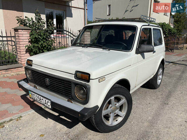 Белый ВАЗ 21214, объемом двигателя 1.69 л и пробегом 114 тыс. км за 3300 $, фото 10 на Automoto.ua